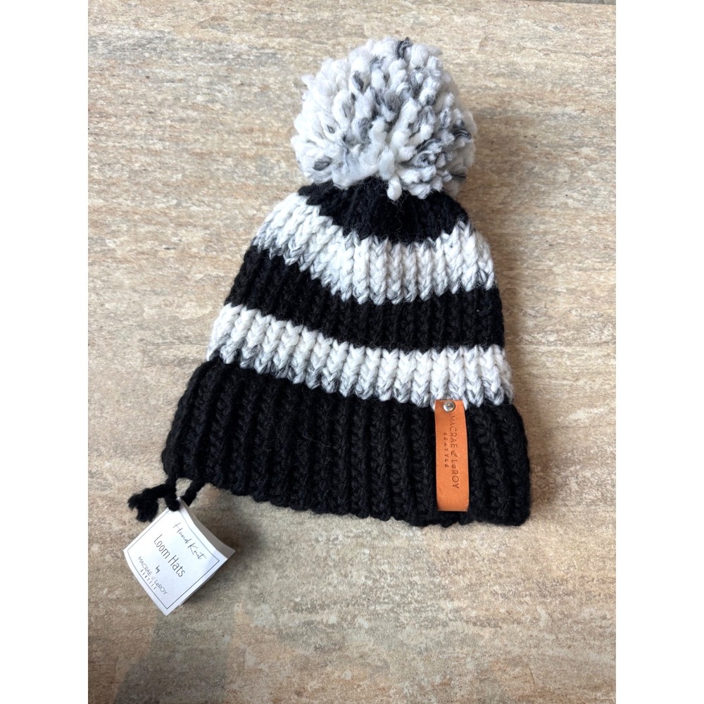 Loom Hats Hand Knit Macrae & LeRoy Seattle Pom Pom Beanie Hat Black &‎ Gray NWT!